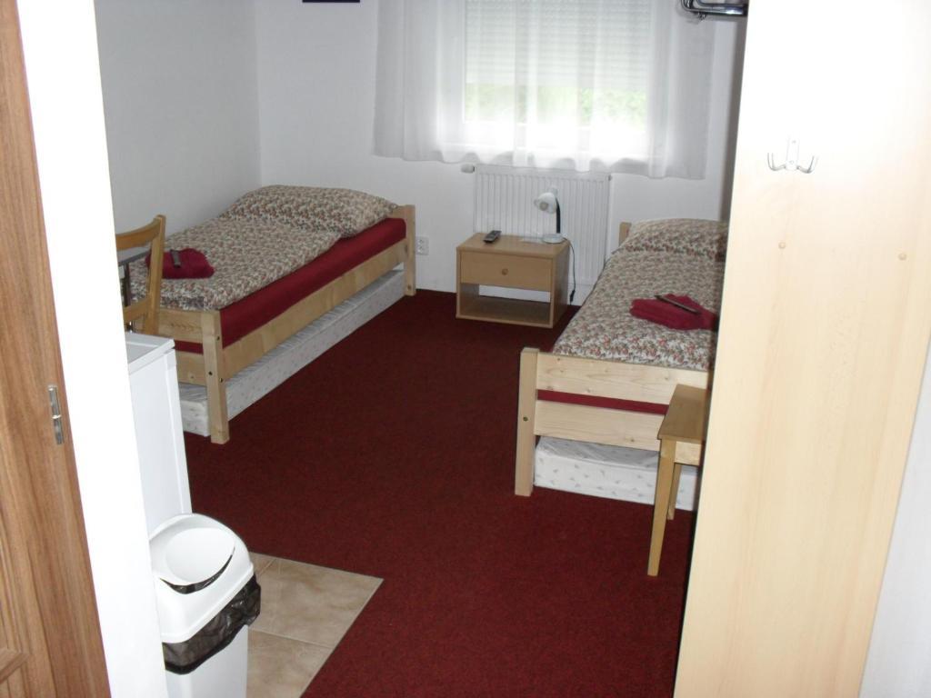 Penzion Kamenak Kamenný Újezd Kamer foto